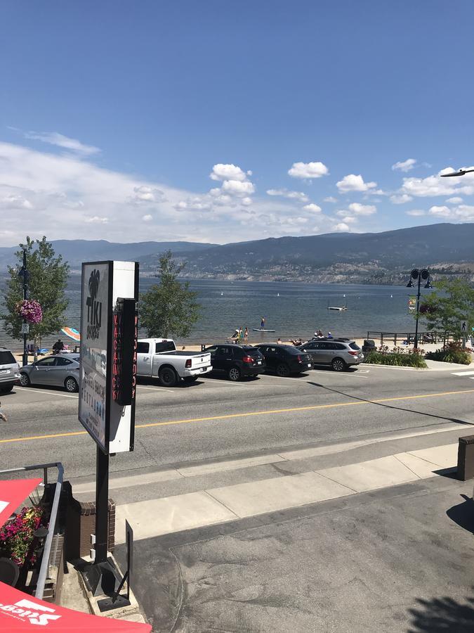 Tiki Shores Inn & Suites Penticton Extérieur photo